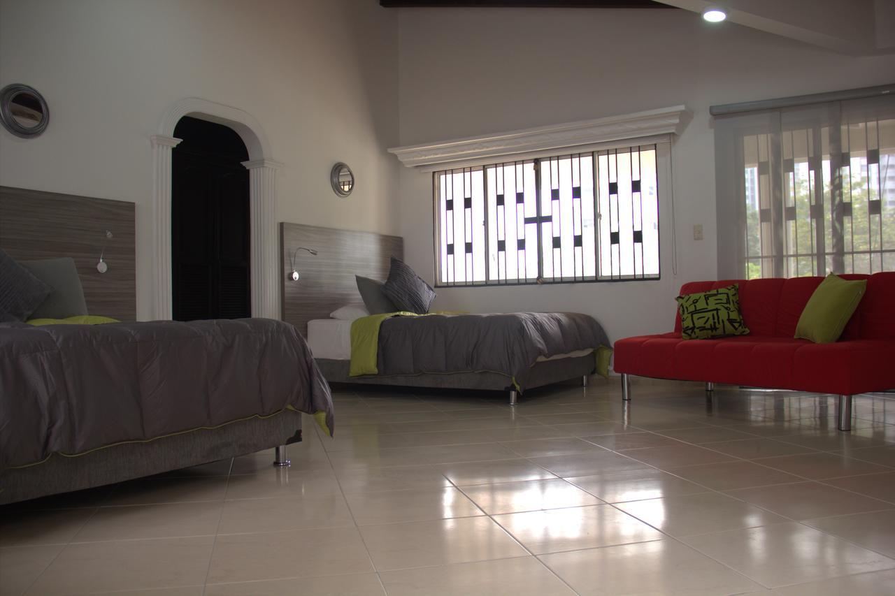 Hotel Premium House Floridablanca Exterior foto